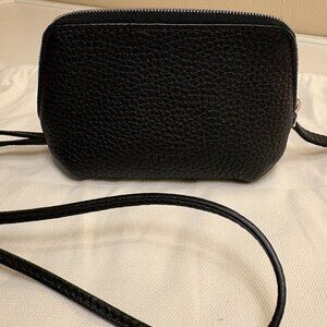 The Row Owen Leather Wristlet Pouch - Black